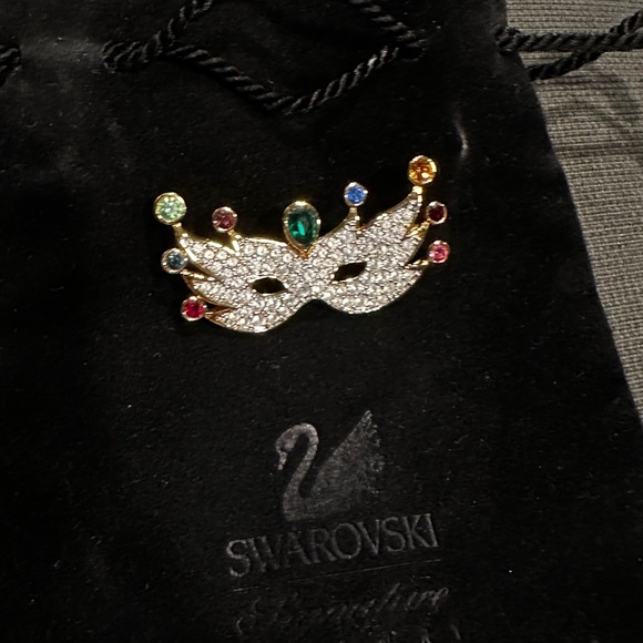 Swarovski Crystal Mask - Picture 5 of 8